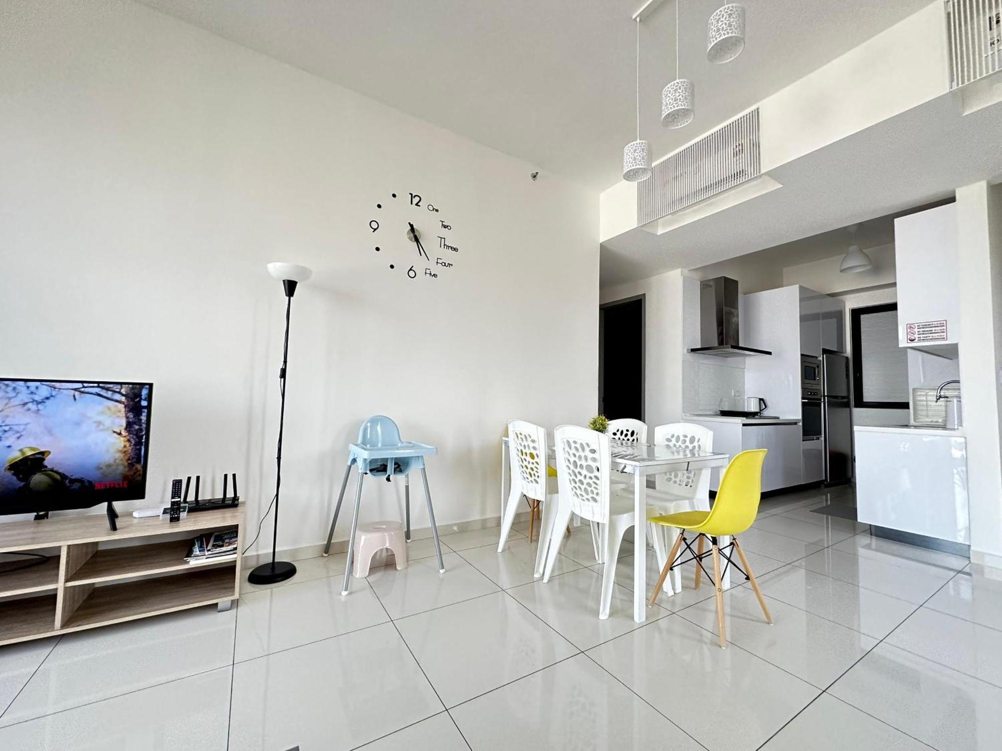 Beacon Exec Suites# Msg Chair#Disney Hotstar George Town Exterior foto